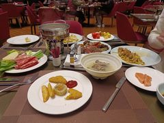 -飨食汇全日制餐厅·昆山皇冠假日酒店(九方店)