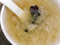 银耳红枣羹-随柳居·苏式小吃(建新巷店)