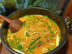 -银米·云南传统过桥米线(双廊黑金冠店)