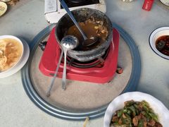 -墨脱石锅椰子鸡•海鲜糟粕醋(榆亚路店)