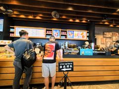 -星巴克(广州南站A18检票口楼上)