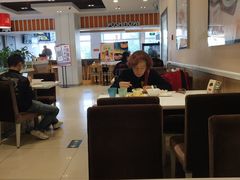 大堂-嘉和一品粥(首经贸店)
