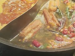 -鹿鸣山草本茶香火锅(园西路店)