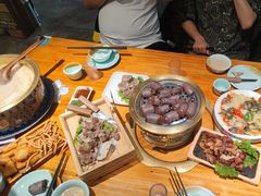 -一群羊手扒肉·火锅·早茶(远东公寓店)