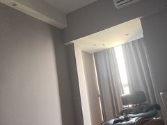 -索菲亚S轻奢HOTEL(广州花地湾地铁站店)