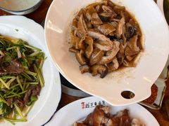 -老鼎万春卤菜(五代传承创始老店)