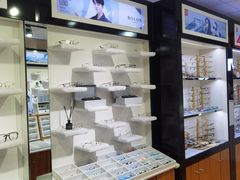-MiRi眼镜·蔡司·星趣控·尼康控优点视觉合作店(南京东路店)