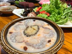 -老牌坊云南鱼豆花火锅(嵩山店)