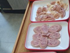 -毛辣果·贵州红酸汤牛肉火锅(西单店)