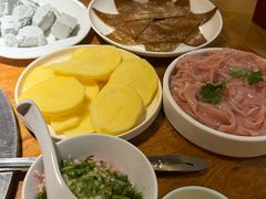 -城墙拐拐火锅(三峡广场黑金冠店)