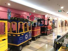 -H&M(鹏欣水游城店)