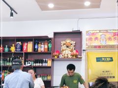 大堂-天添纸包鸡家常菜