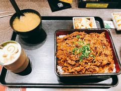 牛肉魔芋丝饭-禾绿回转寿司(万柳华联店)