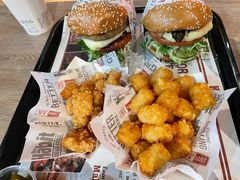 -The Habit Burger Grill 哈比特汉堡(复兴soho店)