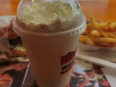 奶昔-The Habit Burger Grill 哈比特汉堡(复兴soho店)