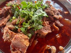 -大众跷脚牛肉馆·非遗传承单位(峨眉山店)