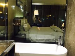 -广州白云机场雅高铂尔曼大酒店