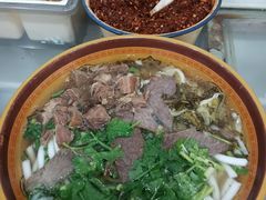 -花溪牛肉粉(八鸽岩店)