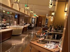 自助取餐区-Plush大堂酒廊(北京金融街威斯汀大酒店)