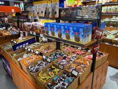 -来伊份(前进西路万象汇店)