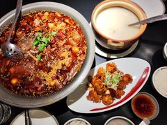 -麻六记(凤凰汇店)