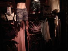 -鸿通城购物中心