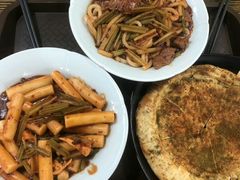 酱香鸡肉炒年糕-辣风芹新疆炒米粉(晁夕美食城店)