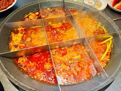 -沸炉重庆老火锅(军事博物馆店)