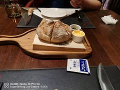 -恰餐厅及酒吧 CHAR Bar & Grill (北京丽都皇冠假日店)