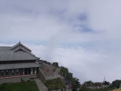 -峨嵋山金顶