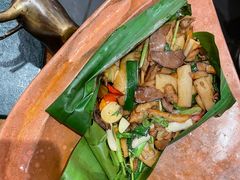 包烧野生牛肝菌-云海肴·汽锅鸡·云南代表菜(丁香国际店)