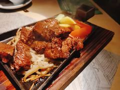 铁锄牛排-穹六人间 people 6(岳阳路店)