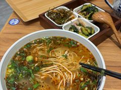 -西部马华清真兰州牛肉面·烧烤夜市(关东店)