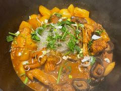 -山河屯铁锅炖·非遗东北菜(南山店)