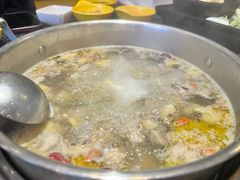 -一席地·本地鸡窝·杭帮鸡火锅(萧山银隆百货店)