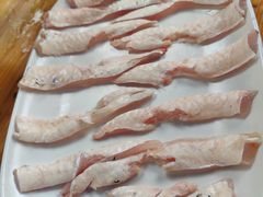 生上鱼肚笼-章记正宗南岗鱼蛋火锅