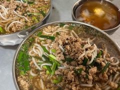 -正宗杨记普洱酸醋米线(总店)