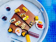 -三亚湾海居铂尔曼度假酒店