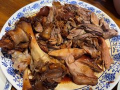 -老天桥酱肉烧饼夹肘子(天桥店)