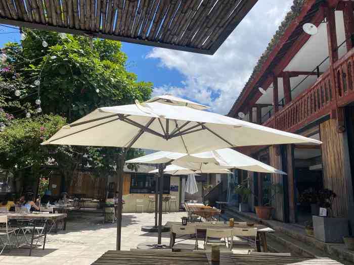 chimido柴米多农场餐厅大理店-"因为沿途吃了喜洲粑粑和饵丝,本来想点