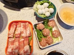 -钢管厂五区小郡肝串串香(蜀都万达店)