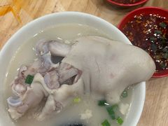 -雷祖芳老妈蹄花店