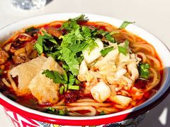 -珀玉莲花白米线店