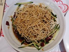 -肥肥虾庄·金牌油焖大虾(汉口城市广场店)