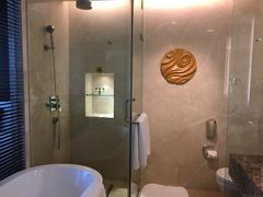 -青岛海尔洲际酒店