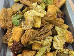 -二钢串叔麻辣烫(华龙大厦店)