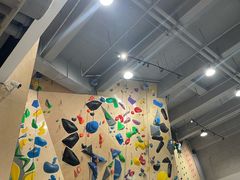 -ROCKPLUS攀岩馆(环宇城店)