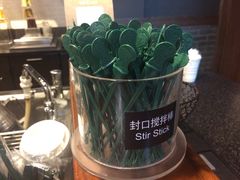 -星巴克臻选(上海中环广场2F店)