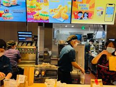 -麦当劳(龙洞店)
