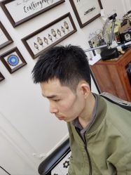 -理昂男士理发店 Barber shop